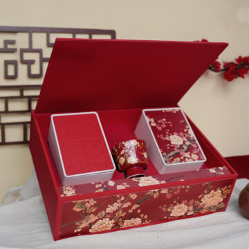 Set Trà Biếu Tặng Thượng Hạng Tặng Phẩm Hoa Ly Đỏ