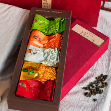 Set Trà Biếu Tặng Thượng Hạng Tặng Phẩm Tiểu Thanh Cam  - 6 Loại 12 Gói Trà Oolong