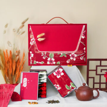 Set Trà Biếu Tặng Thượng Hạng Vali Hoa Đỏ - 28 Gói Trà